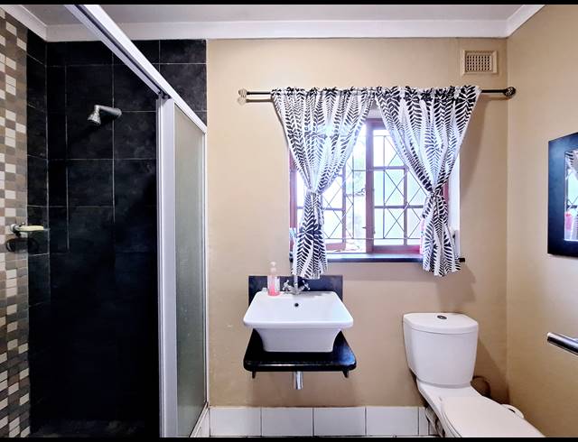 4 BEDROOM HOUSE FOR SALE IN BLUFF